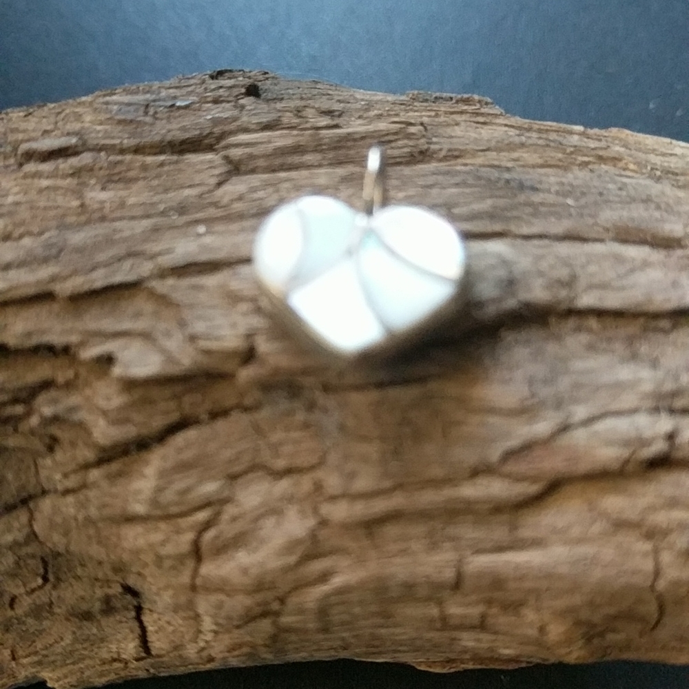 Vintage Turquoise/Mother of Pearl Pendant - Picture 2 of 2